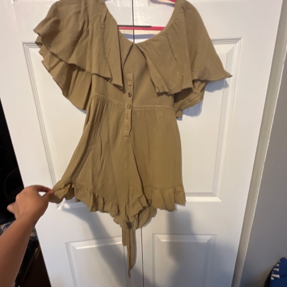 Romper - Picture 2 of 2